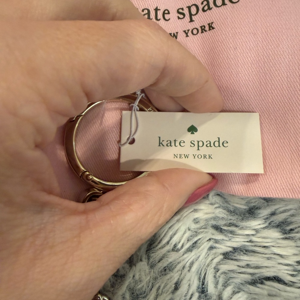 NWT Kate Spade Gold Ring Keychain with Clip - Picture 4 of 4